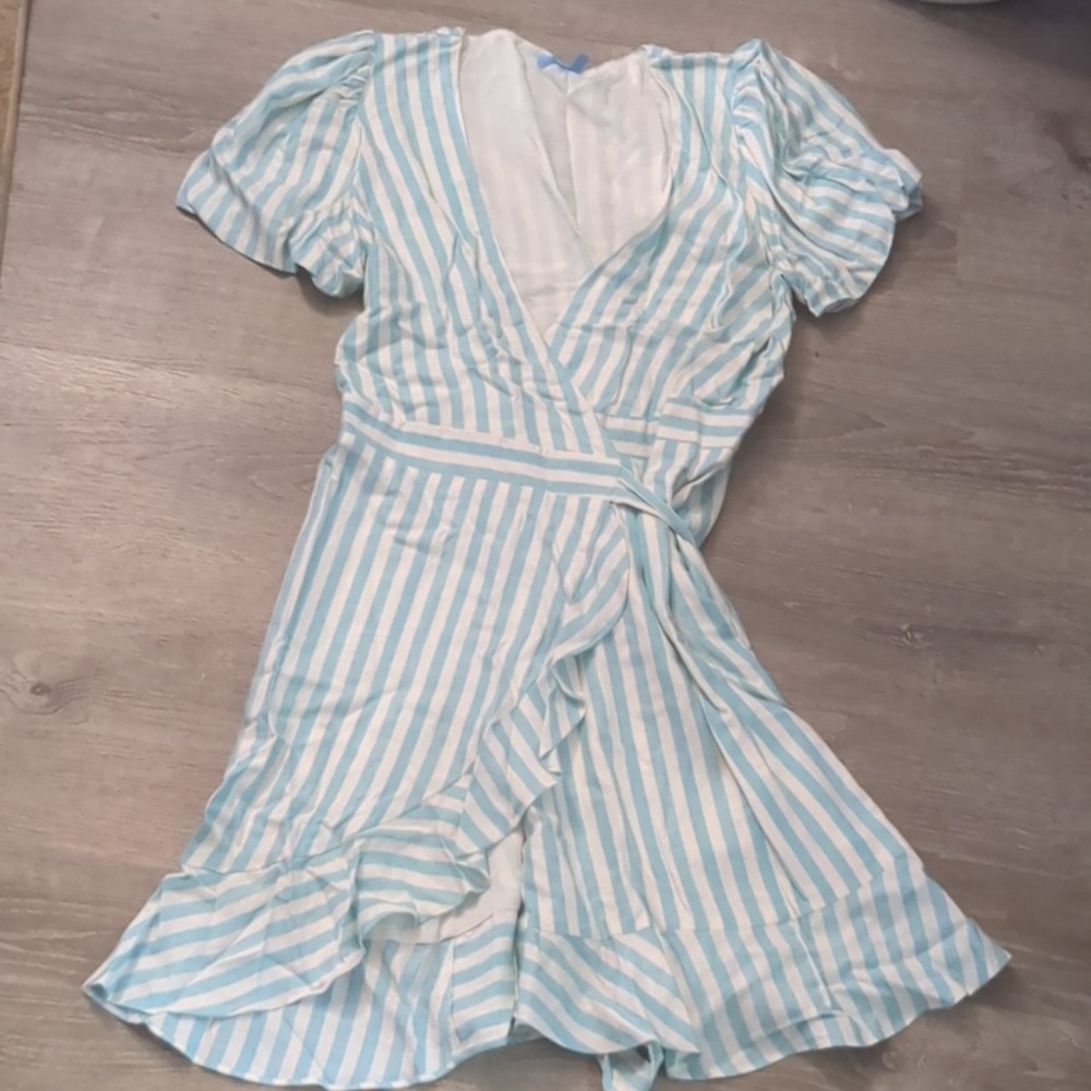 Draper James RSVP blue white stripe wrap dress size large